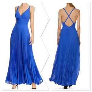 Laundry by Shelli Segal Pleated Chiffon Gown Blue Size 8